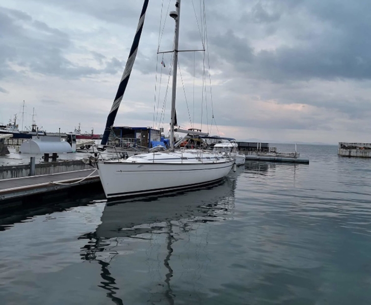 Луксозният корпус на яхта Melina - Яхта под наем "Miss Melina"